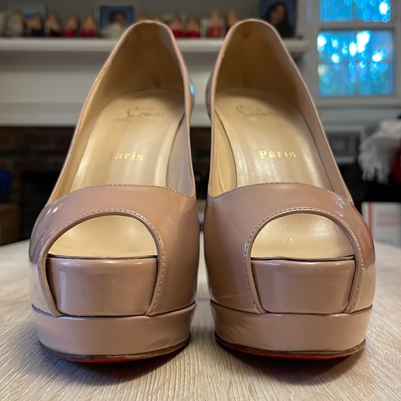 Louboutin Altadama 140MM Nude Patent - 37 - Picture 3 of 10